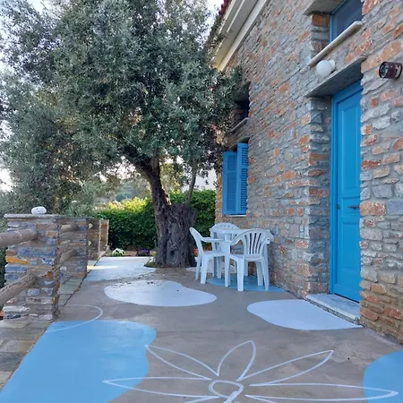 Nyaraló Athena's Stone House *